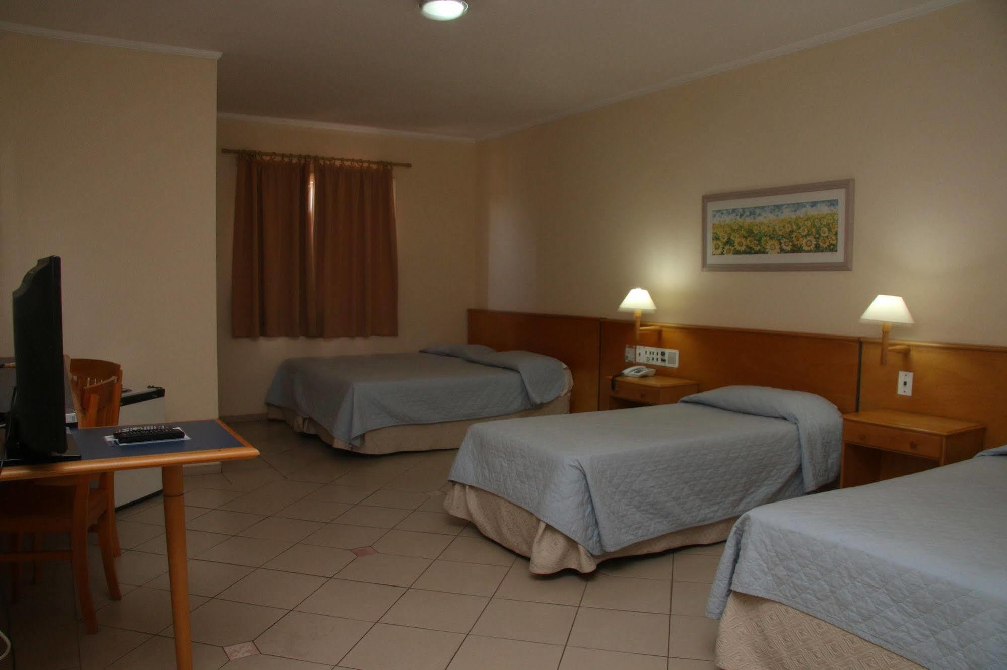 Jaguary Hotel Sumaré Dış mekan fotoğraf
